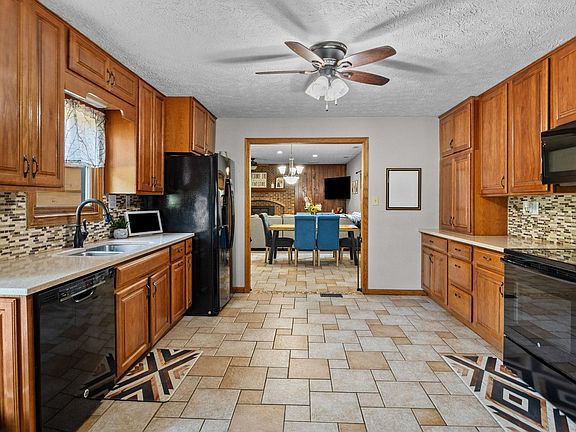 5th image of 4400 Zanik Ln