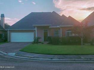 320 Creston Ct, Ridgeland, MS 39157