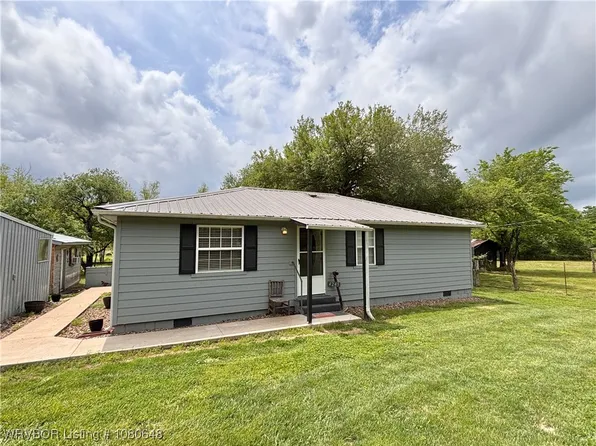 4245 W Piney Mountain Rd, Waldron, AR 72958