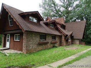 19353 Hunt Rd, Petersburg, IL 62675