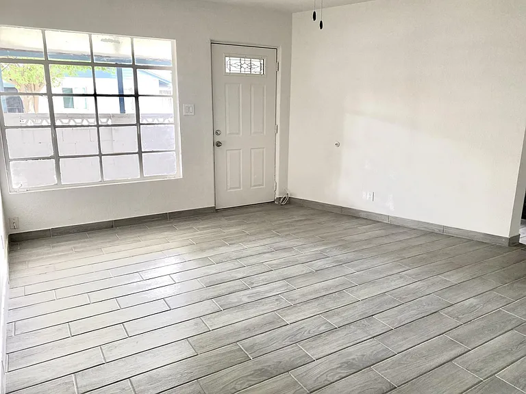 2925 N 19th Ave #97 — Photo 2