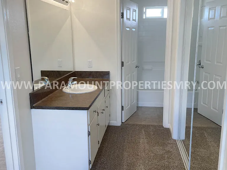 410 Riker St — Photo 8