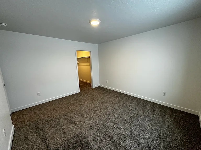 479 N Scuttlebutt Ln — Photo 12