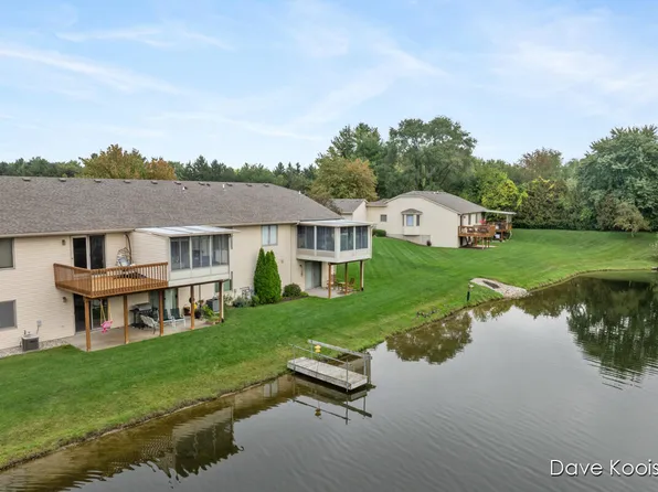 6084 Crystal Dr, Allendale, MI 49401