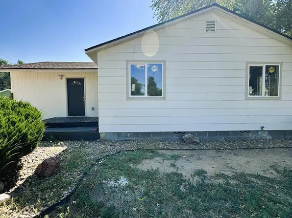 527 Belmont Ave, La Junta, CO 81050
