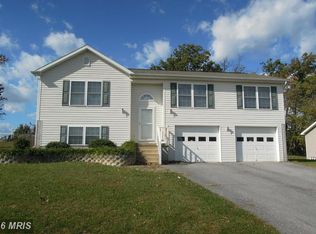 136 Republic Dr, Martinsburg, WV 25405