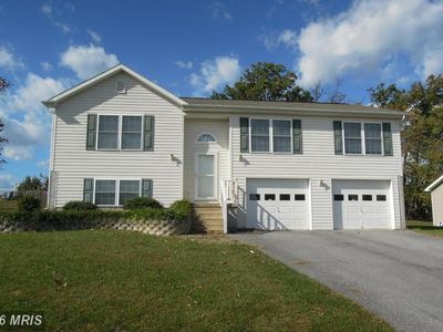 136 Republic Dr, Martinsburg, WV, 25405
