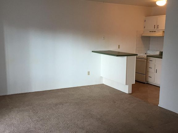 2nd image of 807 Whitney Ave NW APT B104