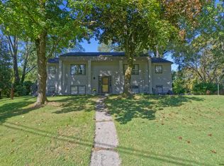 11 Sunset Dr, Delmar, NY 12054
