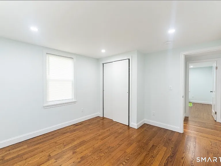 121 Victory St — Photo 9