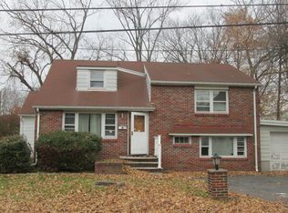 223 Franklin St, Northvale, NJ 07647