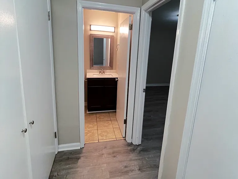 104 Barslund Ct — Photo 7