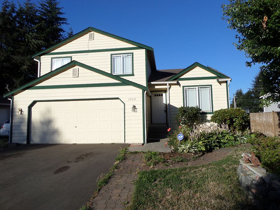 1st image of 19312 9th Ave E