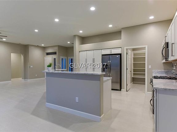 5th image of 10520 Sea Palms Ave