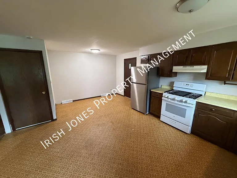 3 Idlebrook Dr — Photo 3