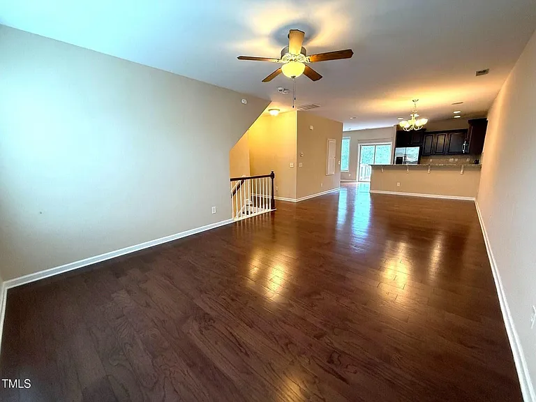 545 Old Mill Village Dr — Photo 5