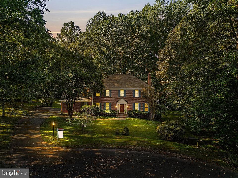 1st image of 6802 Palmer Ct