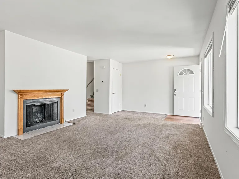 1302 N Gammon Rd — Photo 10