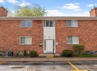 29396 Hoover Rd, Warren, MI 48093