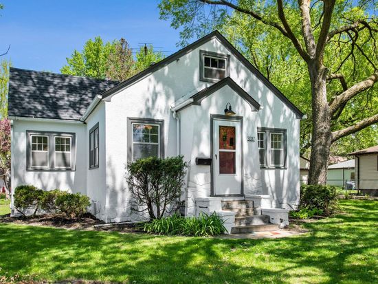 3017 32nd Ave NE, Saint Anthony, MN 55418
