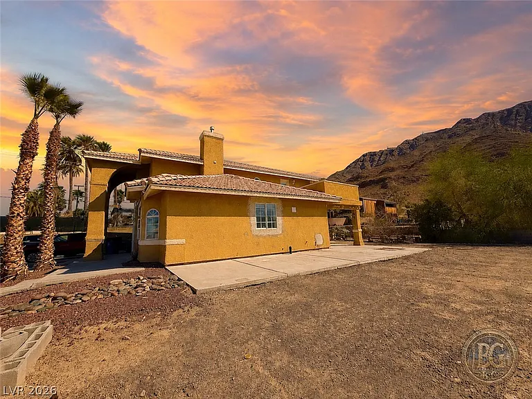 764 Benedict Dr — Photo 28