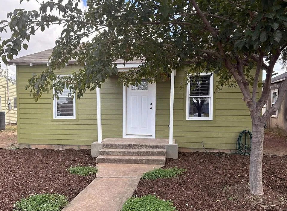 2303 College Ave