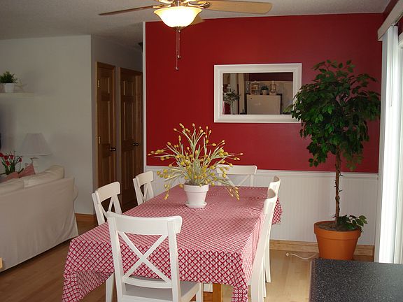 5th image of 411 7th St SE
