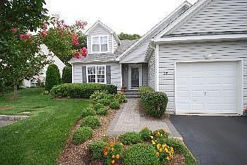 2nd image of 25 Gettysburg Dr #8