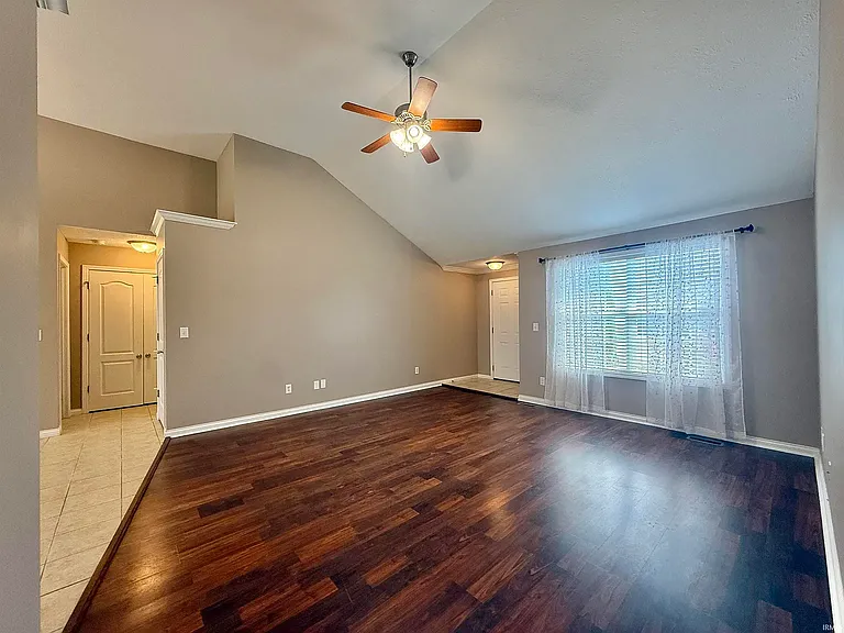 4524 Erinwood Ct — Photo 9