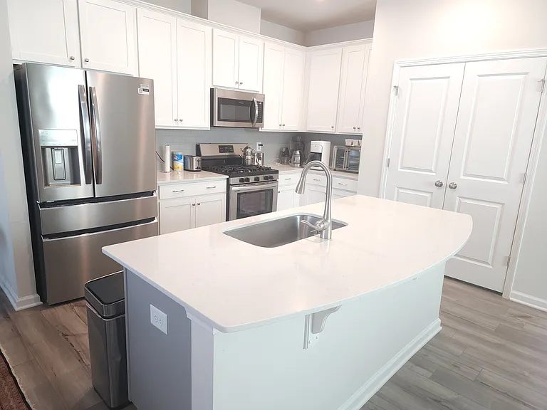440 Bee Cove Way — Photo 6
