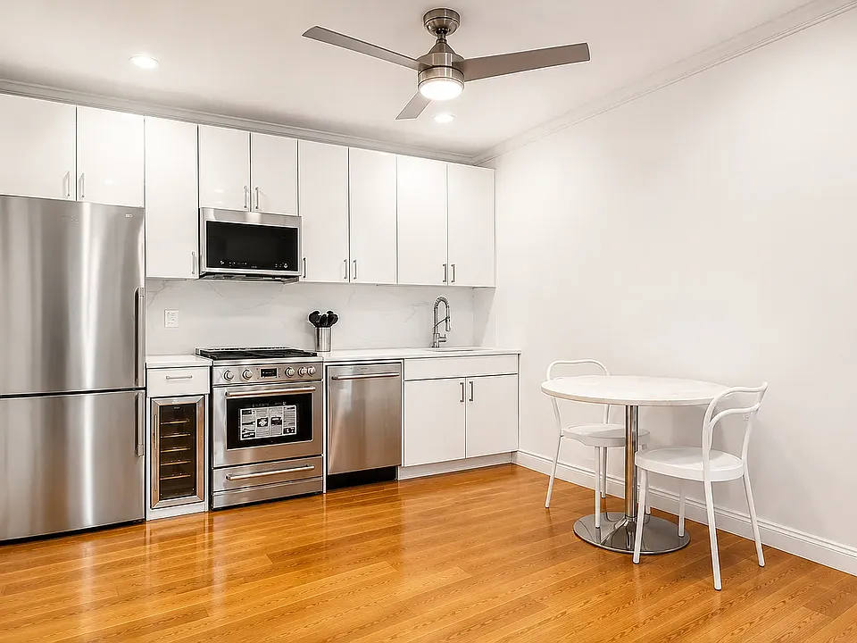 1875 Lexington Ave #3C