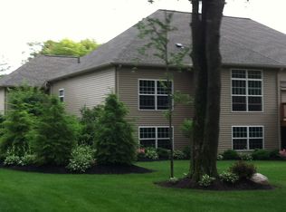 12291 Summerwood Dr, Concord Township, OH 44077