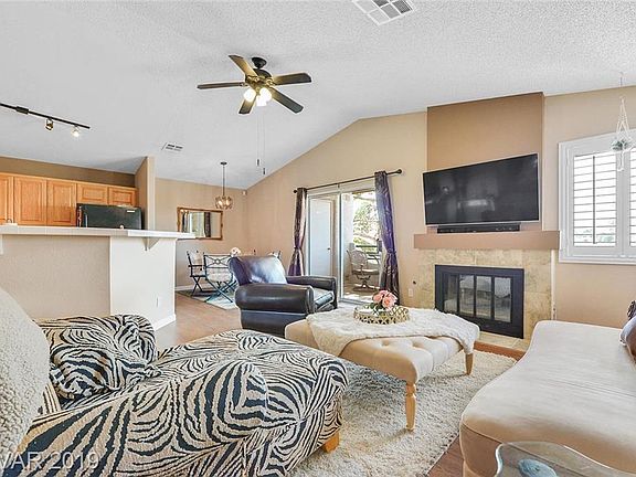 5th image of 636 Yacht Harbor Dr Unit 201