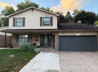 867 Viscount Rd S, London, ON N6J 2C7