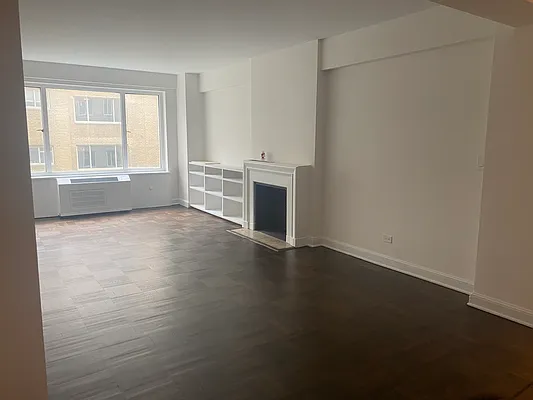 Rented by essential NEW YORK Real Estate | media 9