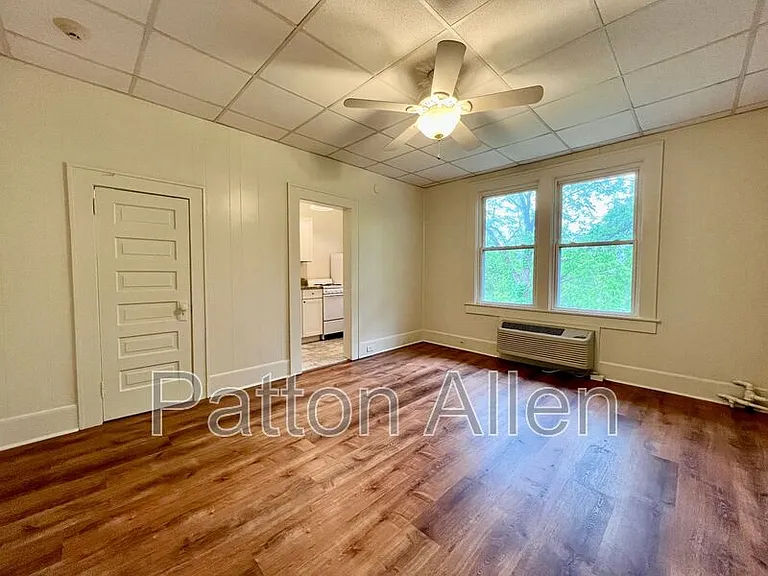 43 Ravenscroft Dr #19 — Photo 3