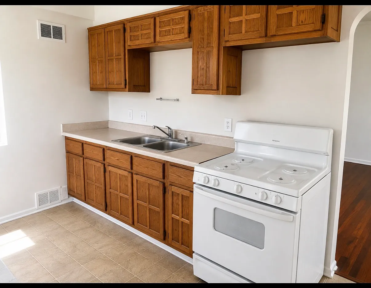 2 bed, 869 sqft, $1,300 — Photo 2