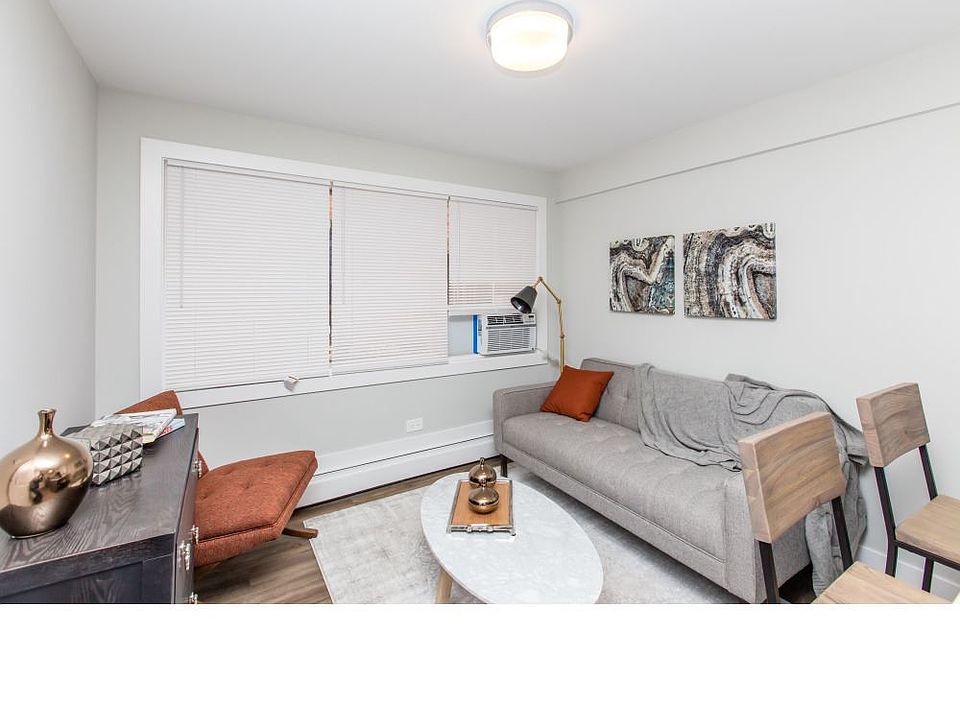 1st image of 5954 N Winthrop Ave APT 2E
