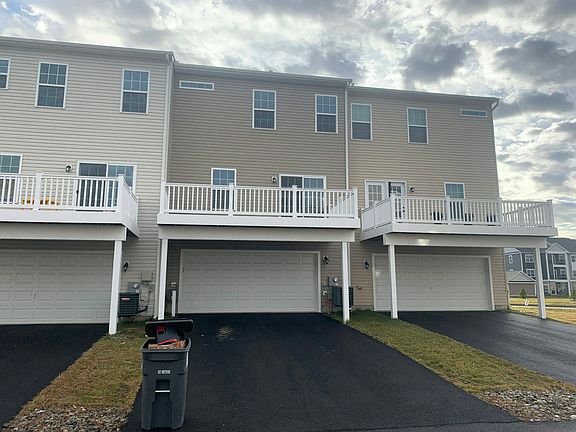 2nd image of 343 S Parkway Dr