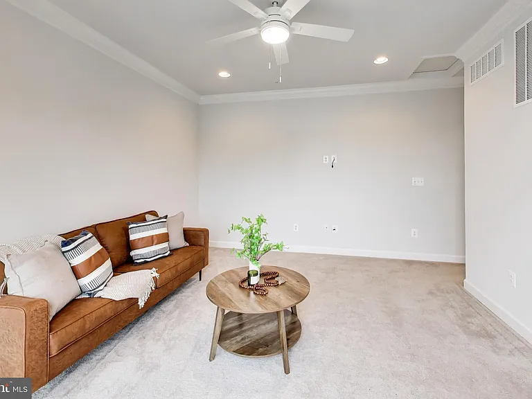 517 Windboard Way — Photo 31