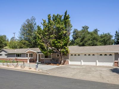 880 Moana Ct, Palo Alto, CA, 94306