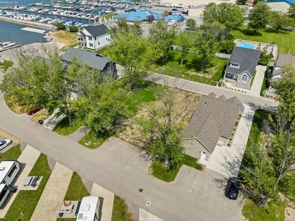 62 Gone Fishin, Lakeside Marblehead, OH 43440