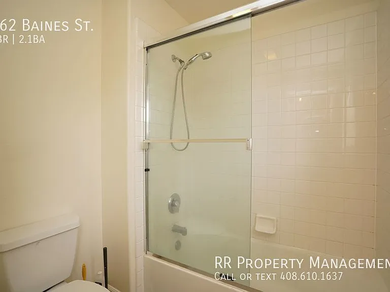 962 Baines St — Photo 27