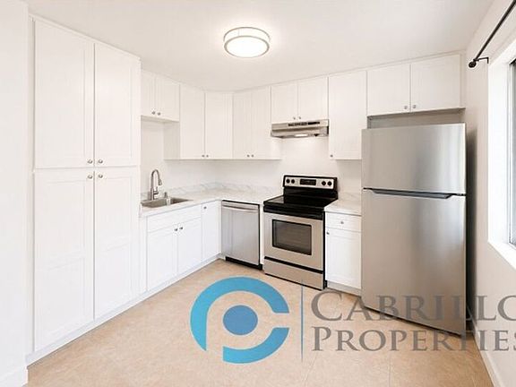 4th image of 925 Martin Dr #2