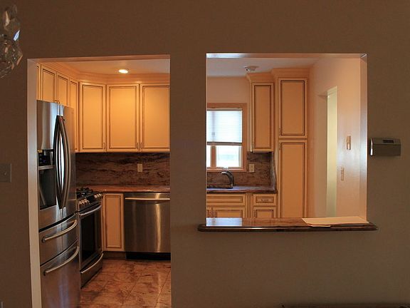 2nd image of 1399 E 91st St