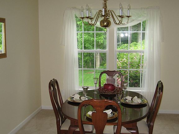 5th image of 10076 Brushwood Dr