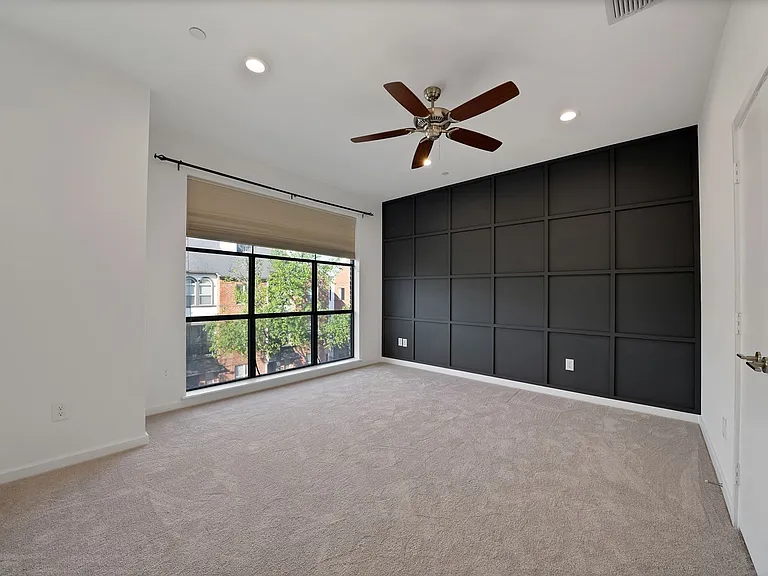 2420 Hugo St #3 — Photo 54