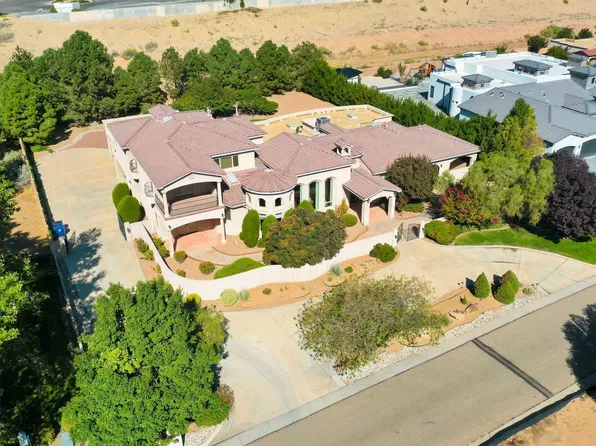 9415 Black Farm Ln NW, Albuquerque, NM 87114