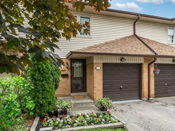 2120 Rathburn Rd E #161, Mississauga, ON L4W 2S8