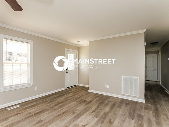 3rd image of 101 Saint Martins Ln